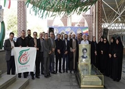 ادای احترام هیات رئیسه، اساتید و کارکنان دانشگاه هنر اسلامی تبریز به شهدای حرم ایران
