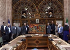 نشست «تاریخ معاصر تجارت بین‌المللی فرش ایران» و بازدید حاج عباس نیشابوری از موزه دانشگاه هنر اسلامی تبریز